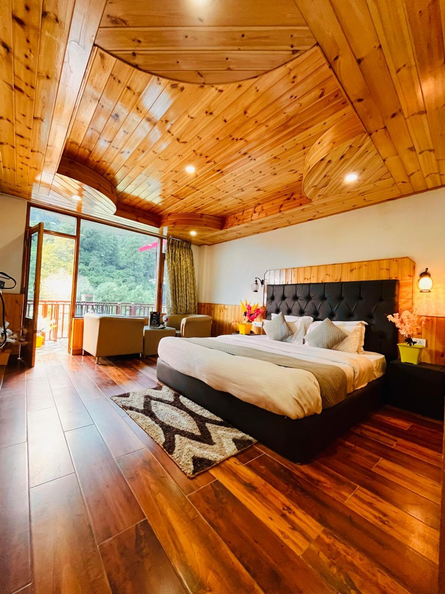 Himalayan Riverside Resort, Manali Buitenkant foto