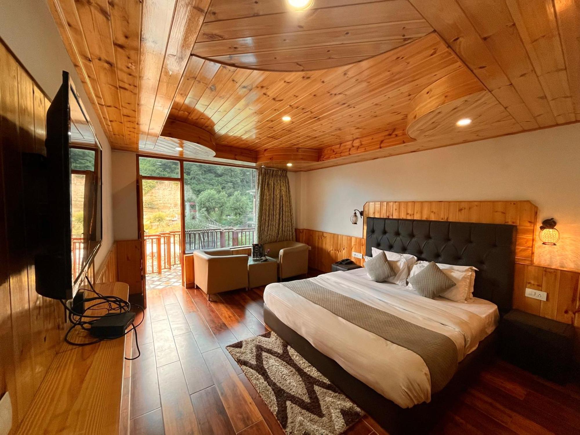 Himalayan Riverside Resort, Manali Buitenkant foto