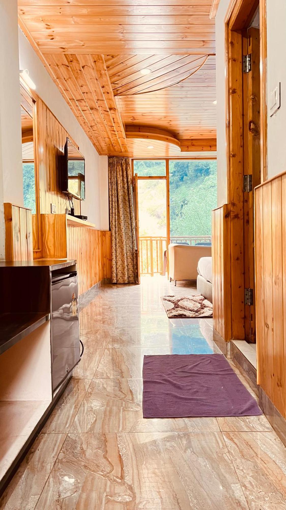 Himalayan Riverside Resort, Manali Buitenkant foto