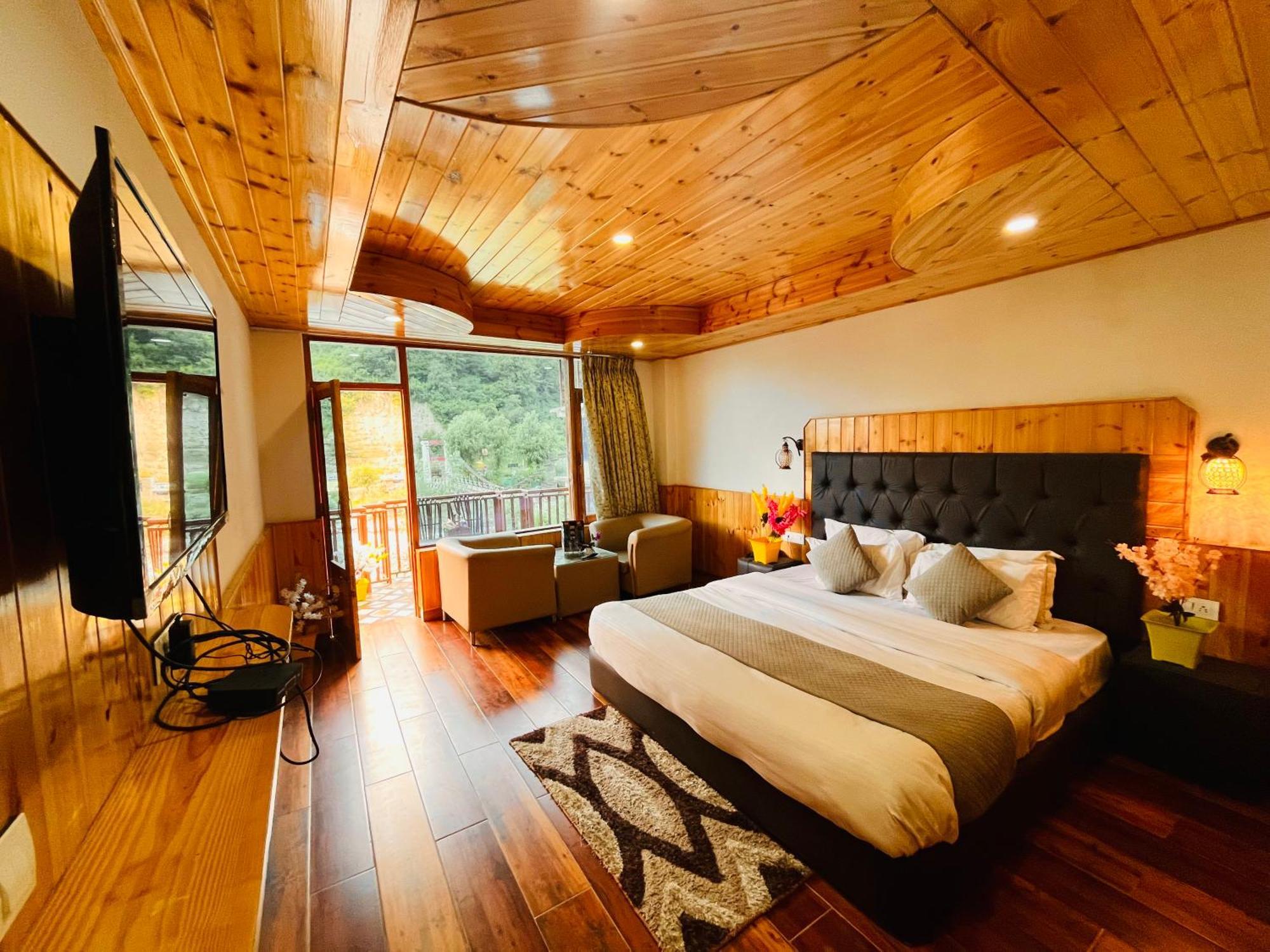 Himalayan Riverside Resort, Manali Buitenkant foto