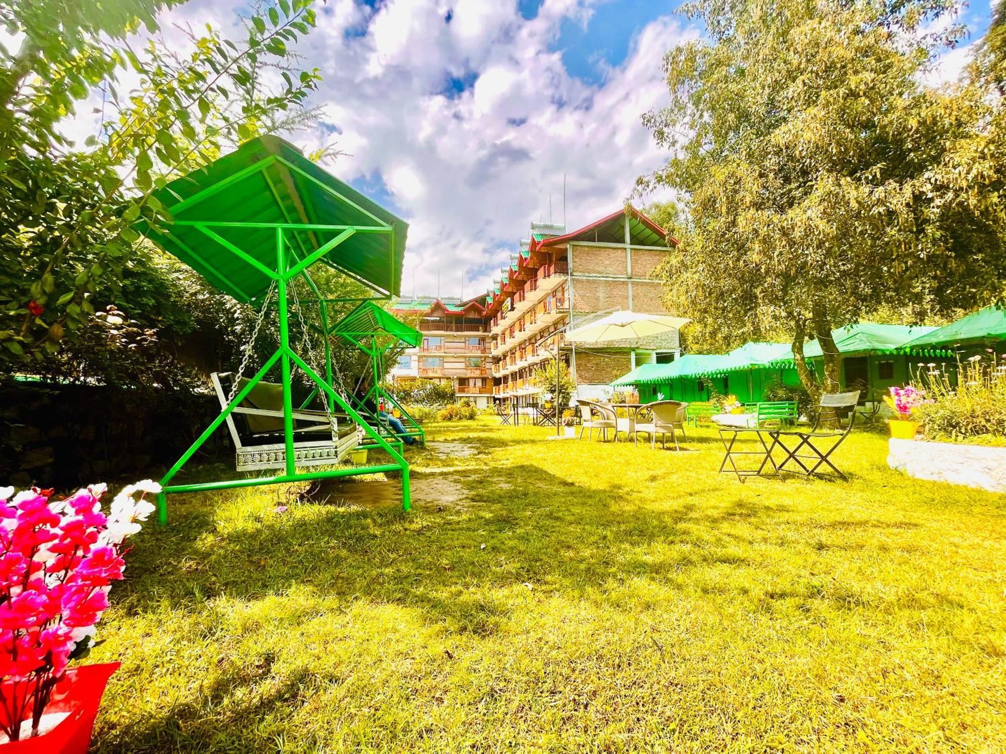 Himalayan Riverside Resort, Manali Buitenkant foto