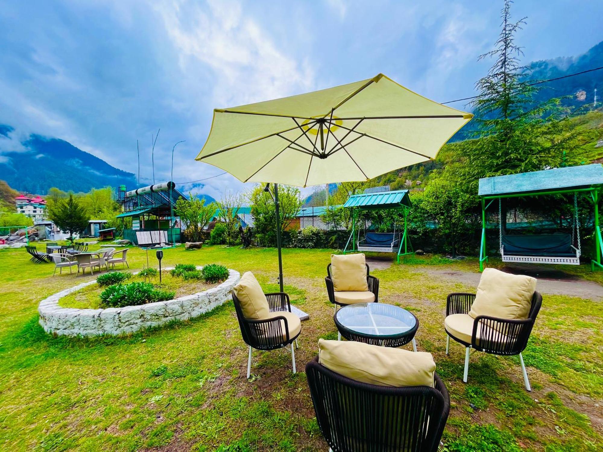 Himalayan Riverside Resort, Manali Buitenkant foto