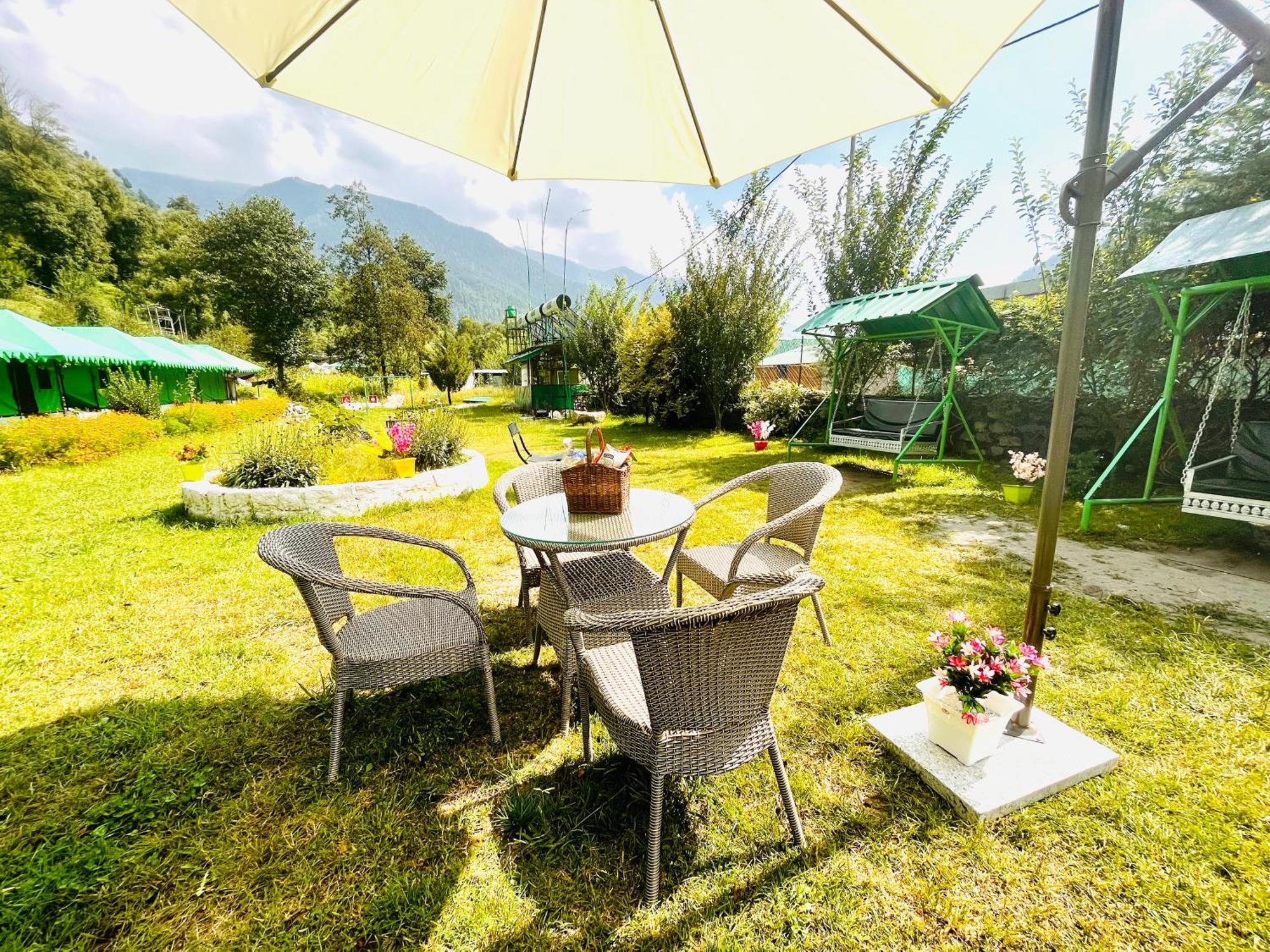 Himalayan Riverside Resort, Manali Buitenkant foto