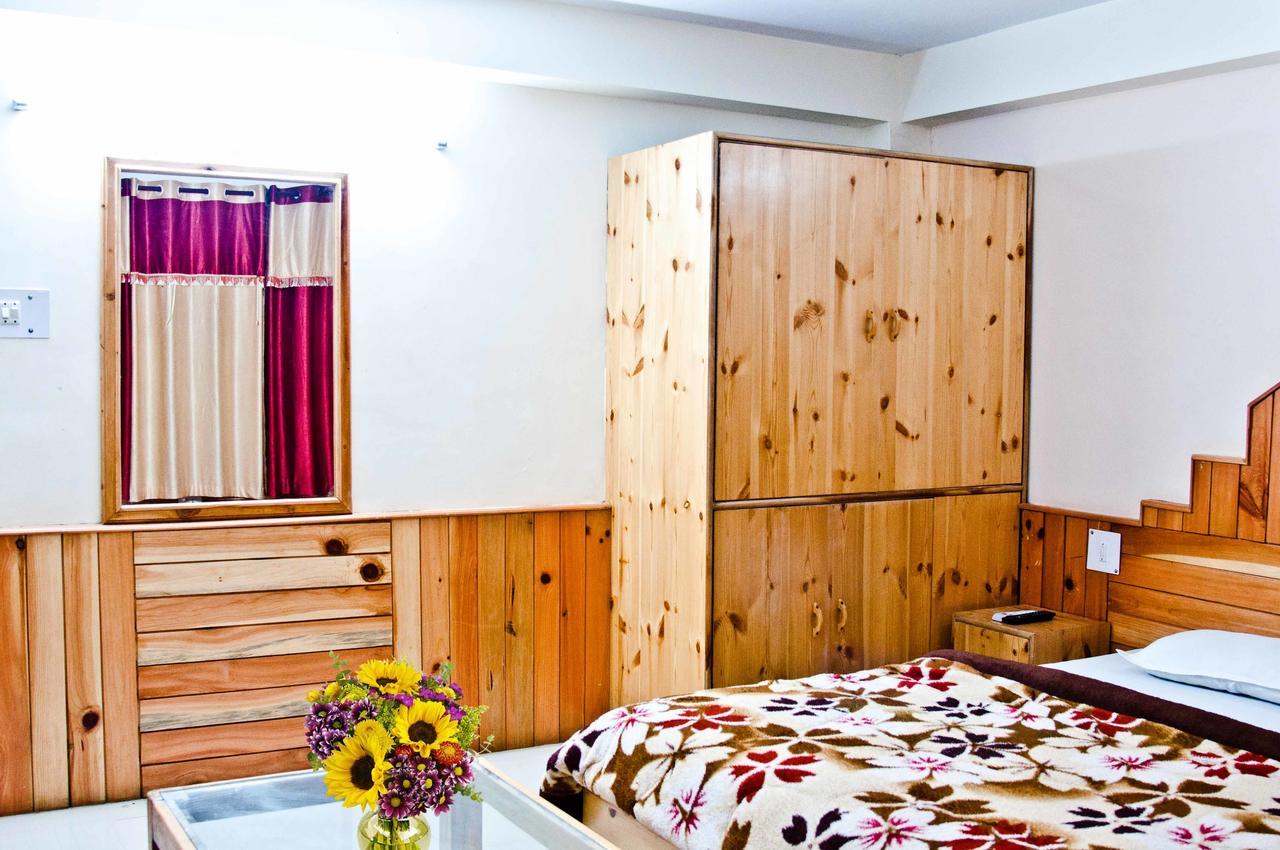 Himalayan Riverside Resort, Manali Buitenkant foto