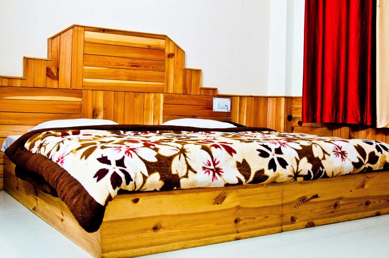 Himalayan Riverside Resort, Manali Buitenkant foto