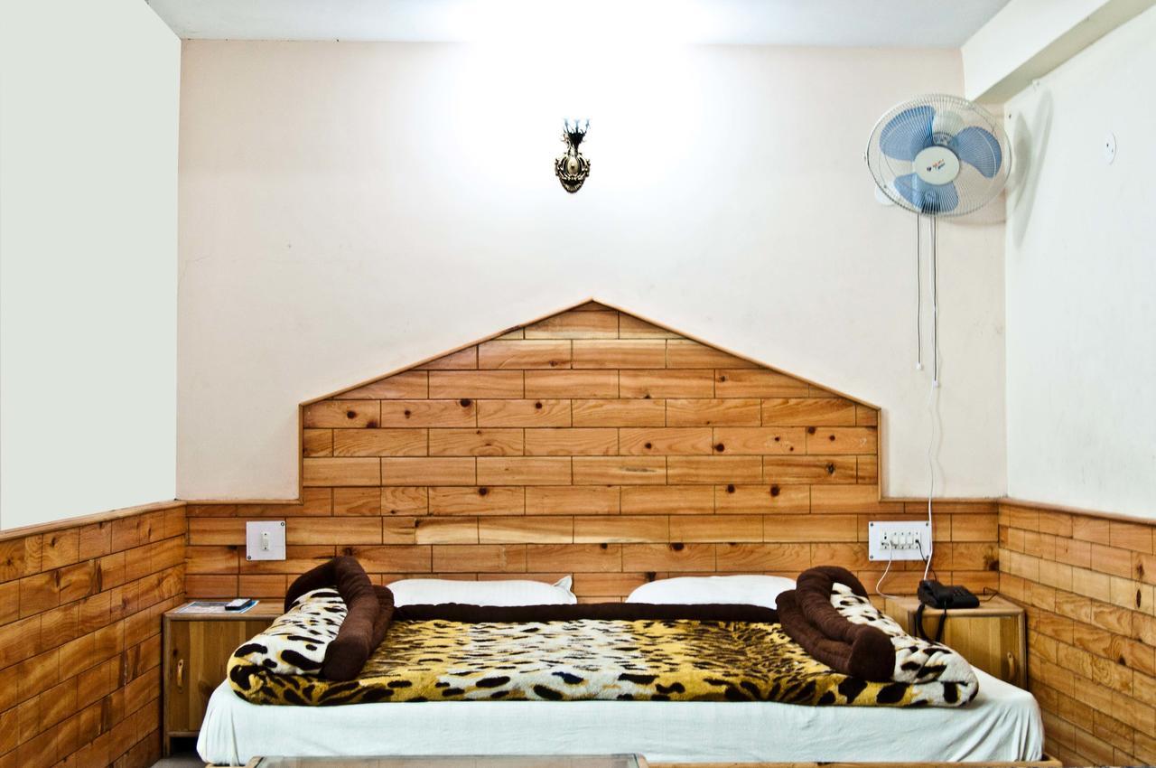 Himalayan Riverside Resort, Manali Buitenkant foto
