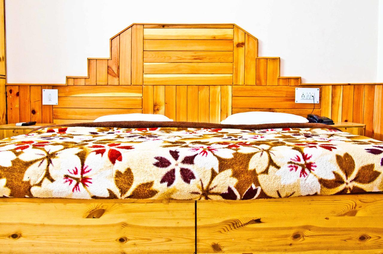 Himalayan Riverside Resort, Manali Buitenkant foto